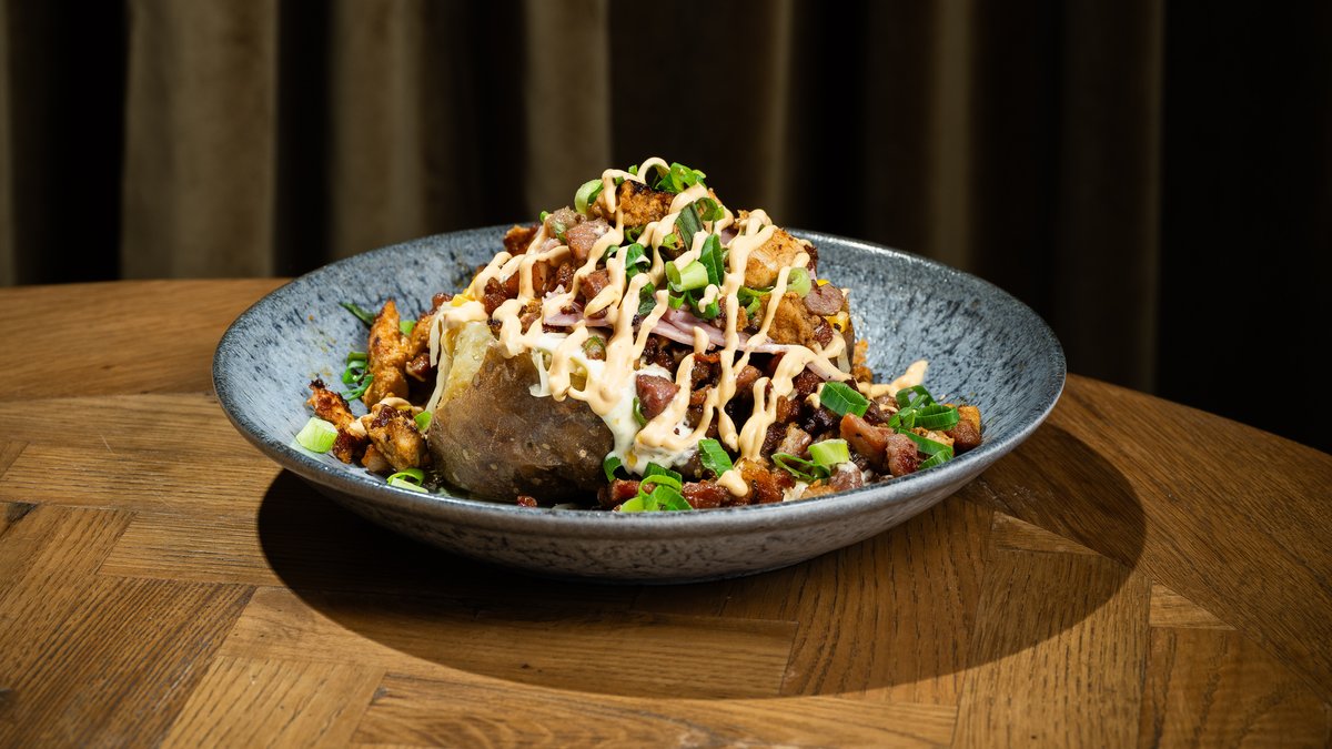 Grand Deluxe Bakt Potet – Egon Lade