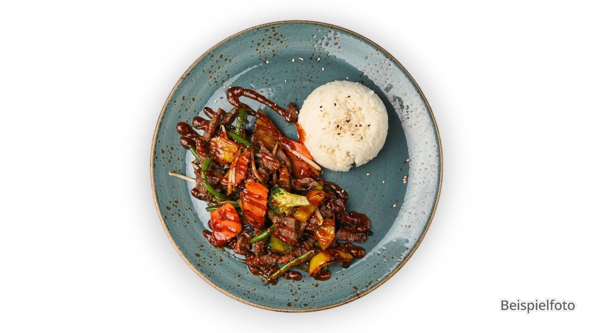 Beef Yakiniku – mit gegilltem Rindfleisch, Gemüse, Yakiniku und Reis