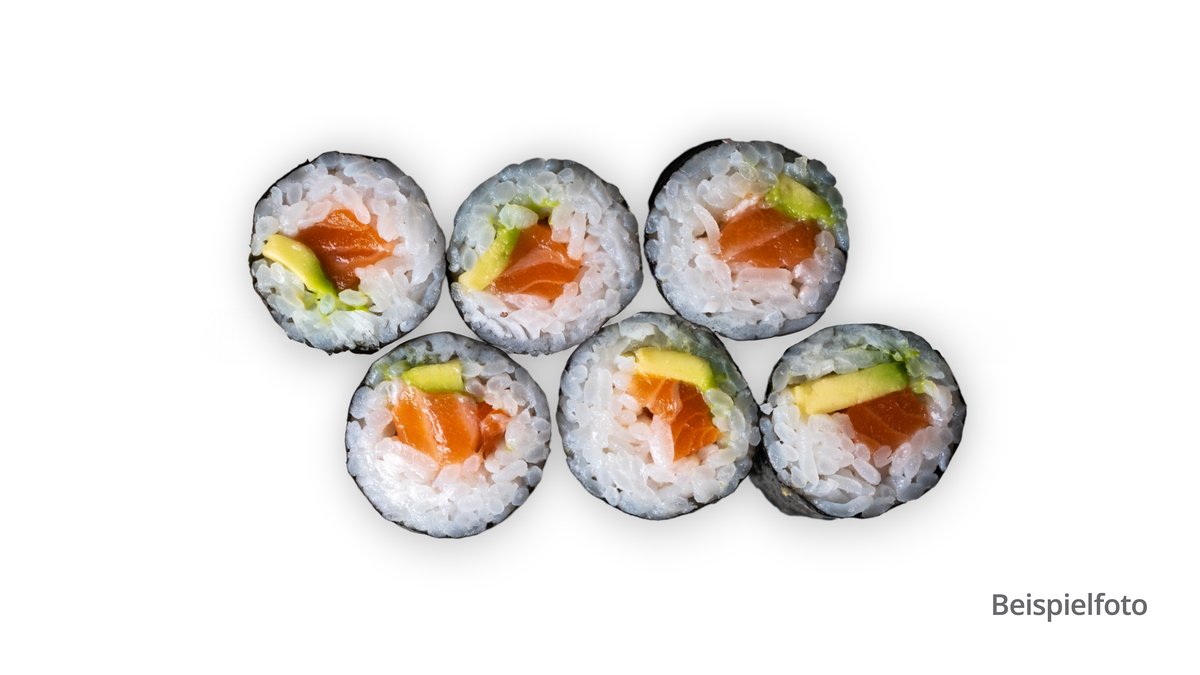 Sake Avo Maki – mit rohem Lachs und Avocado